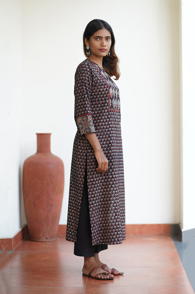 Black, Red and Indigo Mantra women’s kurta